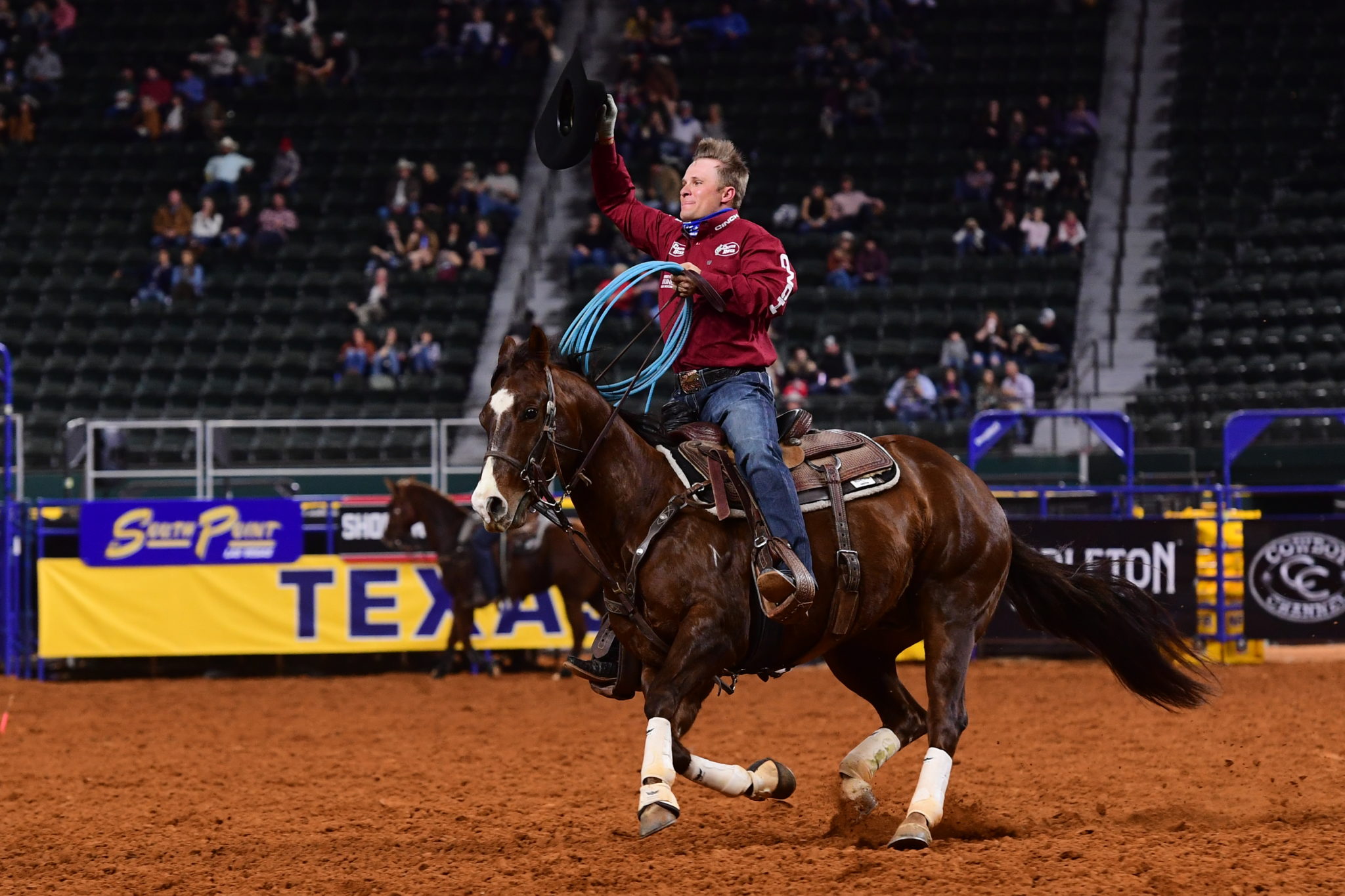 Team Ropers Battle for Top 15 Position in Final Pro Rodeo Weekend