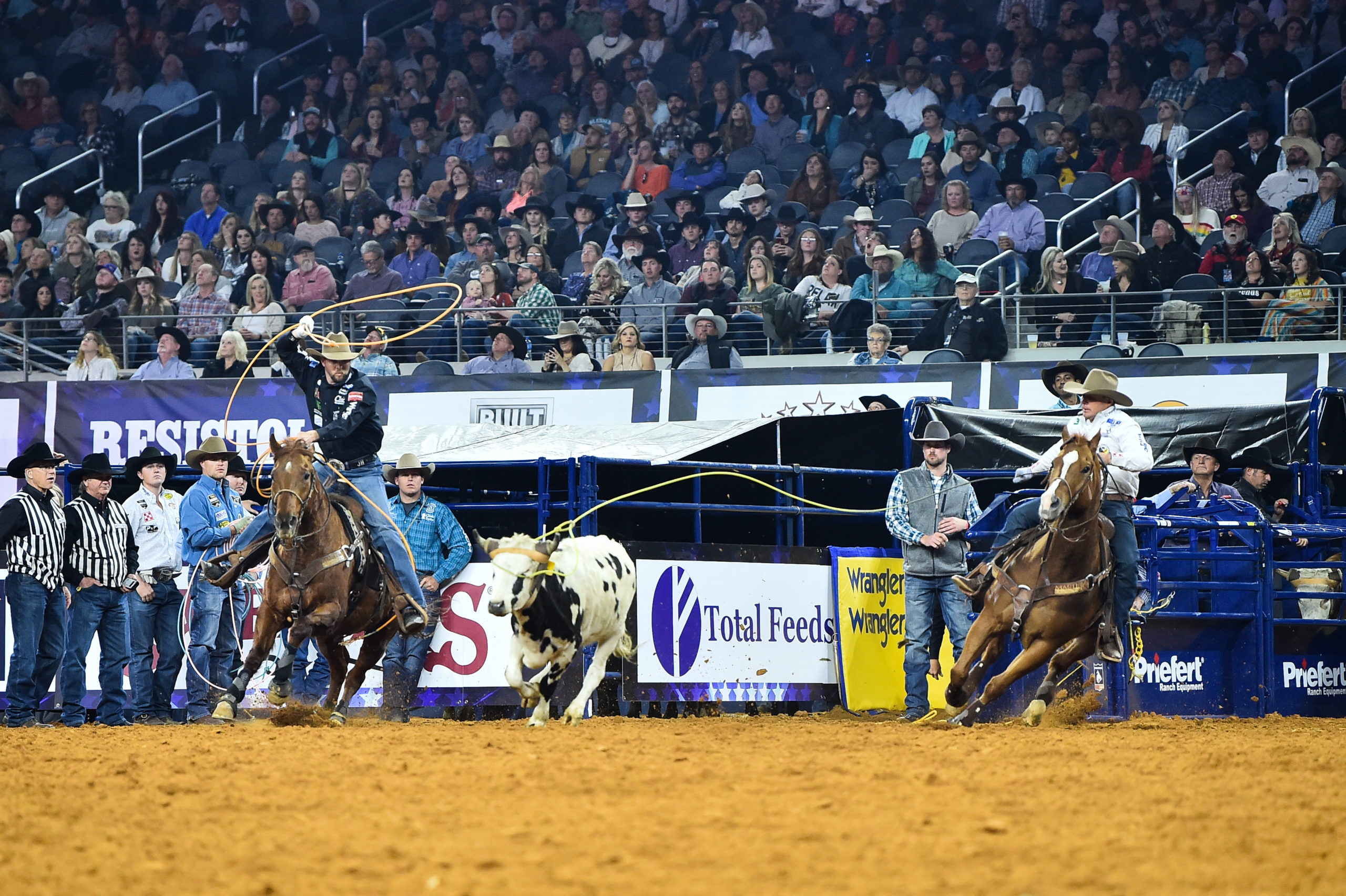 2020 Wrangler NFR Set for Globe Life Field - Barrel Horse News