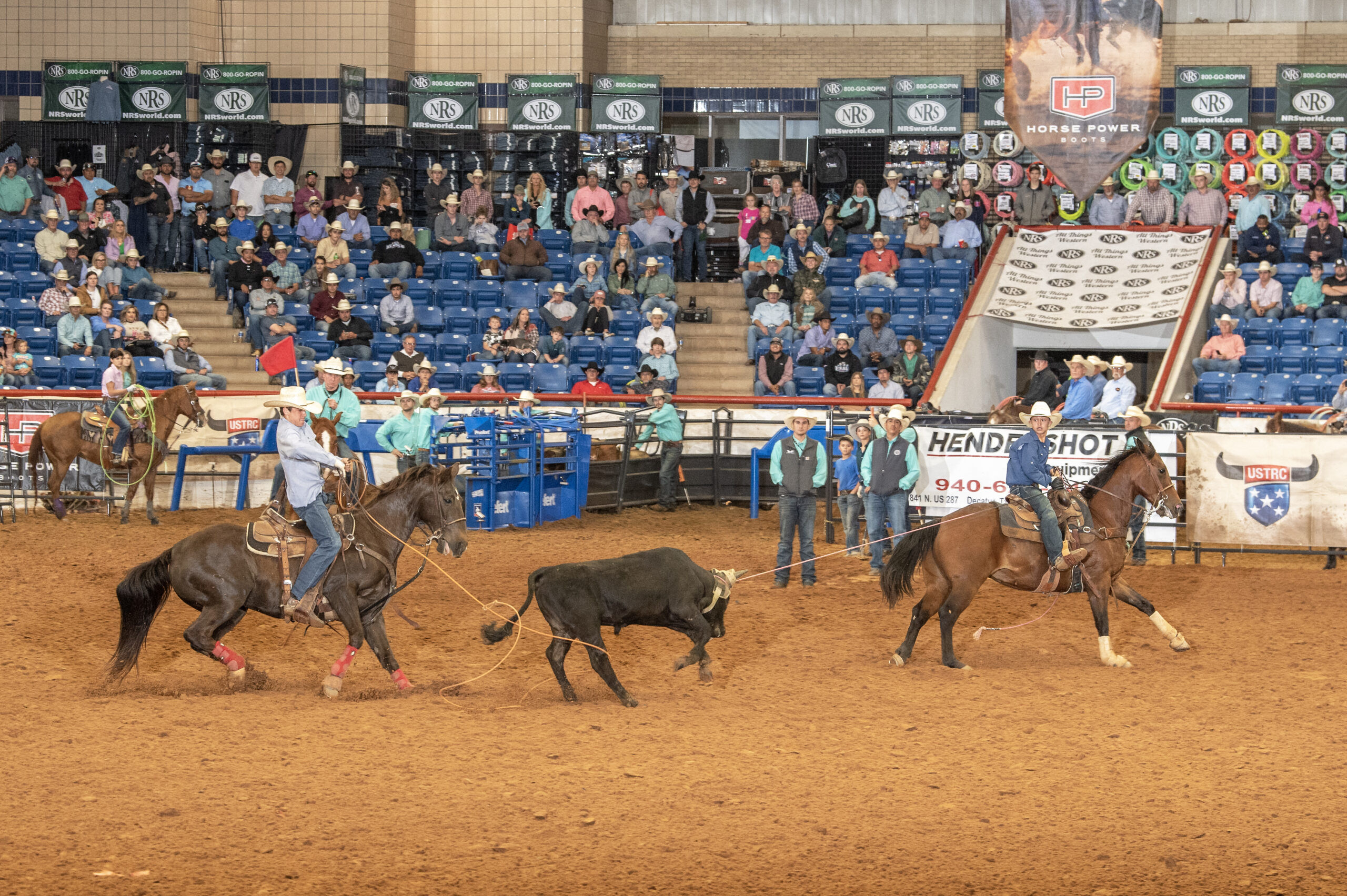 Lawley’s 9.5 Shootout champs, 14-year-old Rhyder Rosipal and 15-year-old Kolter Jackson, roping their steer.