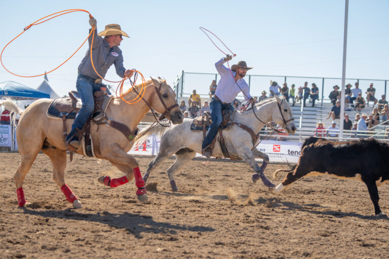 Corey Whinnery and Robert Murphy win the 2025 Turquoise Circuit Finals average title. | Sam-Sin Photography photo